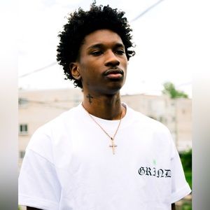 The « Grind » tee by MENES